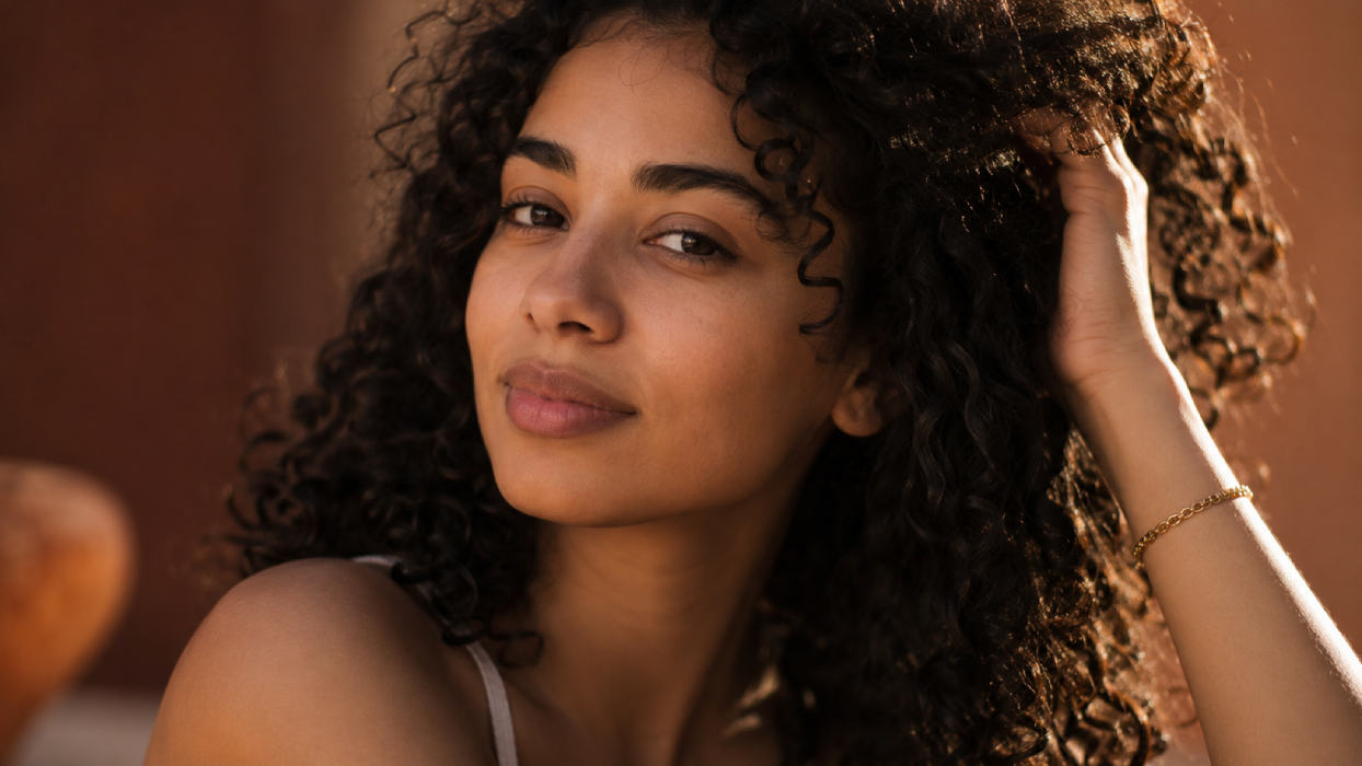 Cheveux bouclés : pourquoi le leave-in change tout